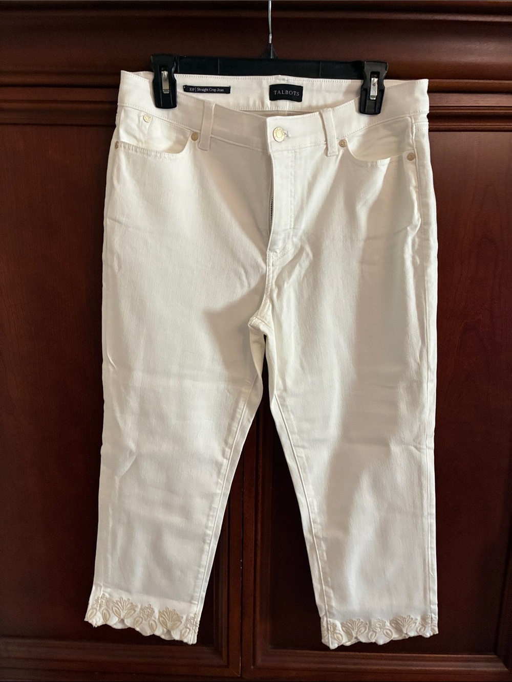 Talbots Cream Cropped Jeans with Scallop Embroidered Hem
